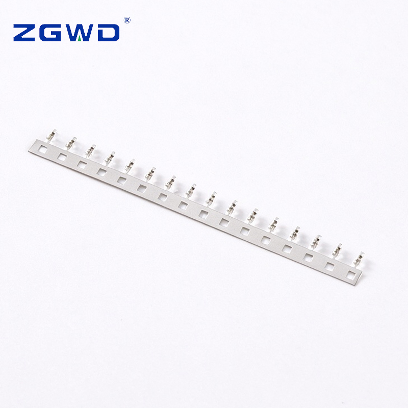 Terminales de crimpado y carcasa de conector macho de paso de 0,8 mm tipo DF52